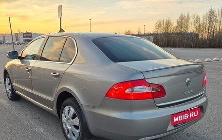 Skoda Superb III рестайлинг, 2013 год, 1 200 000 рублей, 9 фотография