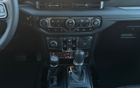Jeep Wrangler, 2023 год, 17 фотография