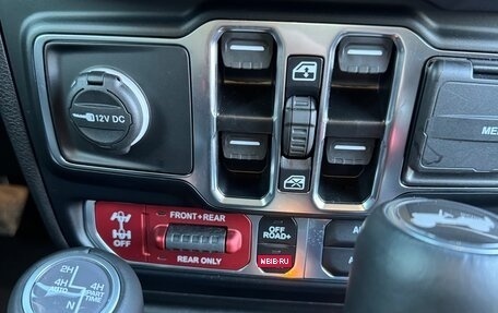 Jeep Wrangler, 2023 год, 22 фотография