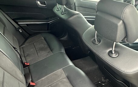 Mercedes-Benz E-Класс, 2015 год, 2 550 000 рублей, 13 фотография