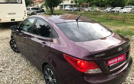 Hyundai Solaris II рестайлинг, 2011 год, 800 000 рублей, 2 фотография