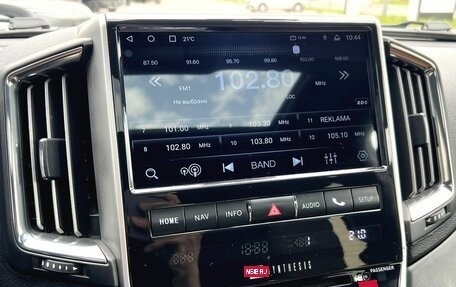 Toyota Land Cruiser 200, 2018 год, 6 930 000 рублей, 27 фотография
