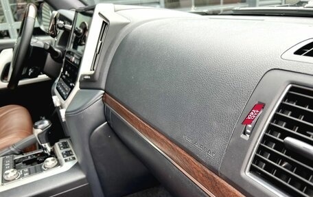 Toyota Land Cruiser 200, 2018 год, 6 930 000 рублей, 24 фотография