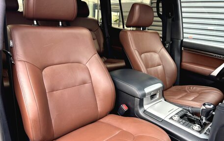 Toyota Land Cruiser 200, 2018 год, 6 930 000 рублей, 33 фотография