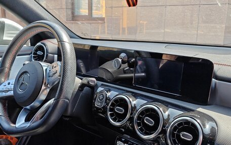 Mercedes-Benz CLA, 2022 год, 3 300 000 рублей, 4 фотография