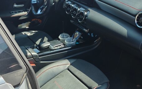 Mercedes-Benz CLA, 2022 год, 3 300 000 рублей, 2 фотография