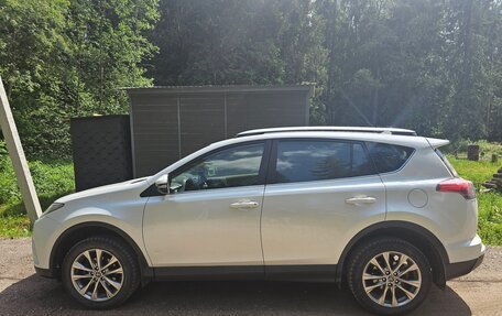 Toyota RAV4, 2015 год, 2 222 222 рублей, 3 фотография