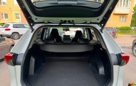 Toyota RAV4, 2022 год, 3 800 000 рублей, 12 фотография