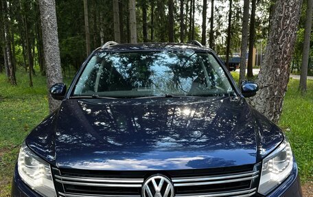 Volkswagen Tiguan I, 2013 год, 1 300 000 рублей, 2 фотография