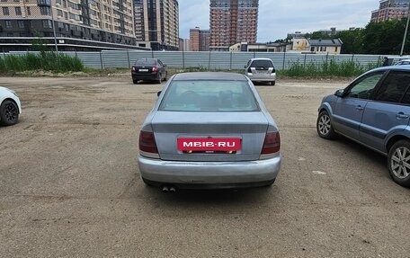 Audi A4, 1998 год, 220 000 рублей, 2 фотография