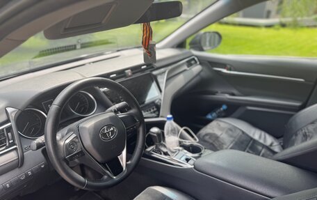 Toyota Camry, 2020 год, 2 800 000 рублей, 5 фотография