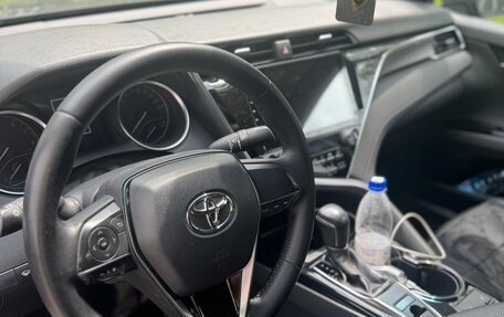 Toyota Camry, 2020 год, 2 800 000 рублей, 6 фотография