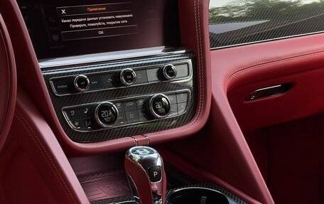 Bentley Bentayga I, 2021 год, 23 000 000 рублей, 10 фотография