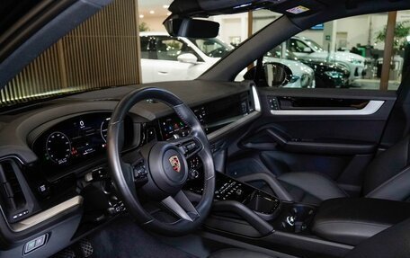 Porsche Cayenne III, 2023 год, 15 350 000 рублей, 14 фотография