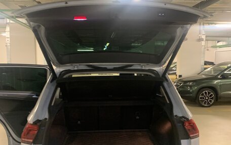 Volkswagen Tiguan II, 2018 год, 2 100 000 рублей, 9 фотография