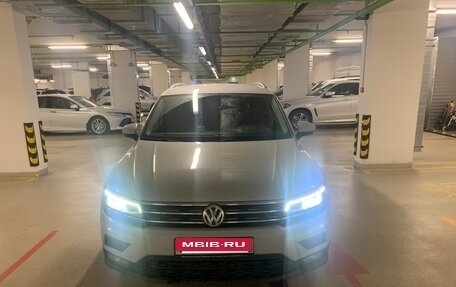 Volkswagen Tiguan II, 2018 год, 2 100 000 рублей, 8 фотография