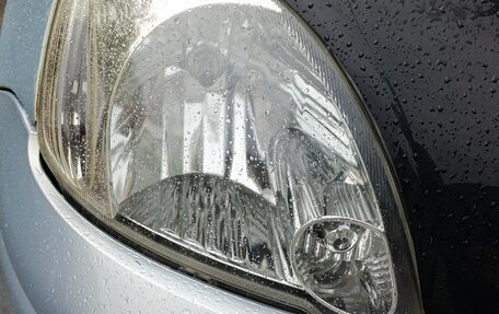Toyota Vitz, 2003 год, 410 000 рублей, 2 фотография