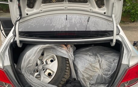Hyundai Solaris II рестайлинг, 2014 год, 1 000 000 рублей, 15 фотография