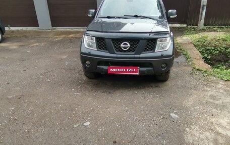 Nissan Navara (Frontier), 2007 год, 700 000 рублей, 3 фотография