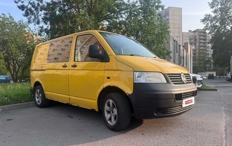 Volkswagen Transporter T5 рестайлинг, 2006 год, 720 000 рублей, 6 фотография