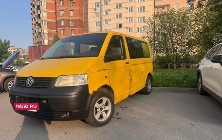 Volkswagen Transporter T5 рестайлинг, 2006 год, 720 000 рублей, 3 фотография