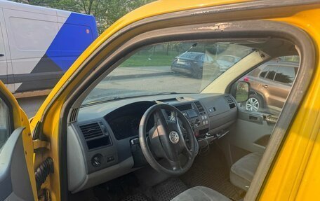 Volkswagen Transporter T5 рестайлинг, 2006 год, 720 000 рублей, 10 фотография