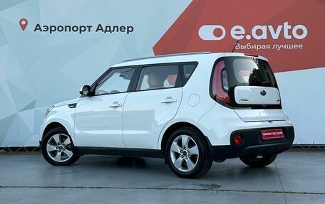 KIA Soul II рестайлинг, 2017 год, 1 450 000 рублей, 4 фотография