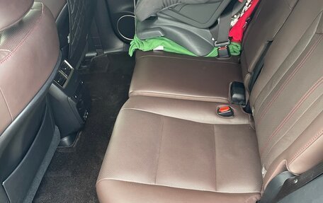 Lexus RX IV рестайлинг, 2019 год, 6 200 000 рублей, 10 фотография