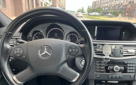 Mercedes-Benz E-Класс, 2011 год, 2 050 000 рублей, 11 фотография