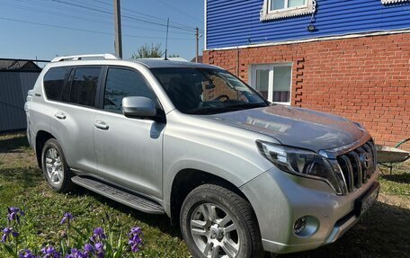 Toyota Land Cruiser Prado 150 рестайлинг 2, 2011 год, 2 750 000 рублей, 11 фотография