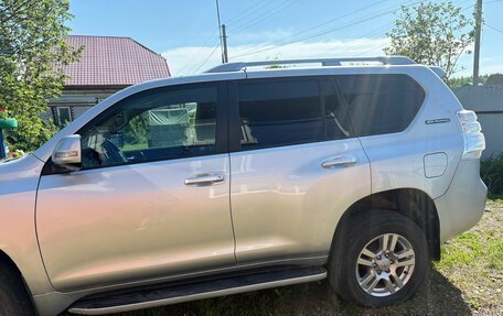 Toyota Land Cruiser Prado 150 рестайлинг 2, 2011 год, 2 750 000 рублей, 8 фотография