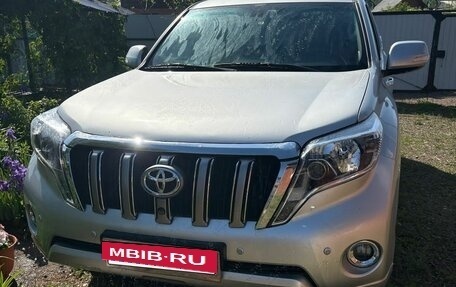 Toyota Land Cruiser Prado 150 рестайлинг 2, 2011 год, 2 750 000 рублей, 12 фотография