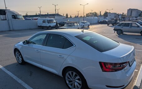 Skoda Superb III рестайлинг, 2015 год, 2 000 000 рублей, 3 фотография