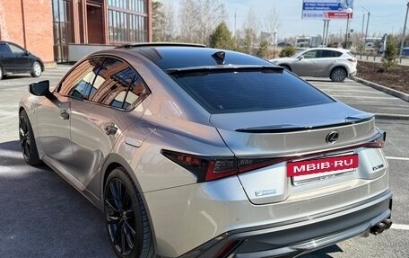 Lexus IS III, 2023 год, 6 390 000 рублей, 5 фотография