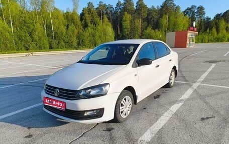 Volkswagen Polo VI (EU Market), 2015 год, 670 000 рублей, 1 фотография