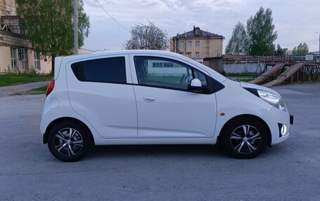 Chevrolet Spark III, 2012 год, 615 000 рублей, 3 фотография