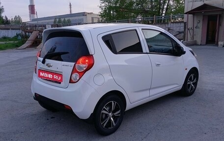Chevrolet Spark III, 2012 год, 615 000 рублей, 5 фотография