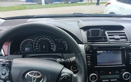 Toyota Camry, 2014 год, 1 700 000 рублей, 10 фотография