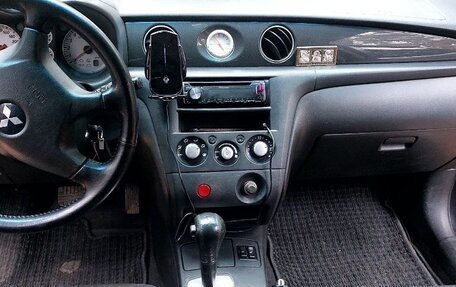 Mitsubishi Outlander III рестайлинг 3, 2006 год, 880 000 рублей, 4 фотография