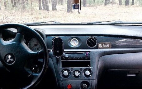 Mitsubishi Outlander III рестайлинг 3, 2006 год, 880 000 рублей, 5 фотография