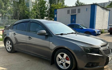 Chevrolet Cruze II, 2010 год, 690 000 рублей, 6 фотография