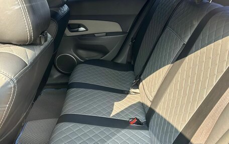Chevrolet Cruze II, 2010 год, 690 000 рублей, 24 фотография