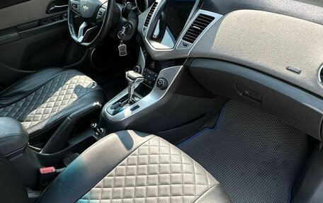Chevrolet Cruze II, 2010 год, 690 000 рублей, 25 фотография