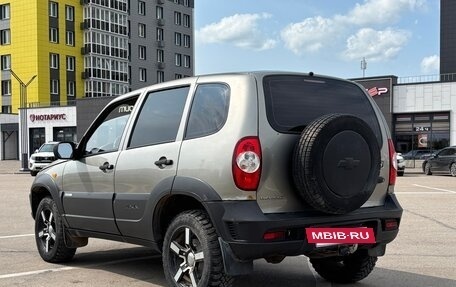 Chevrolet Niva I рестайлинг, 2011 год, 450 000 рублей, 3 фотография