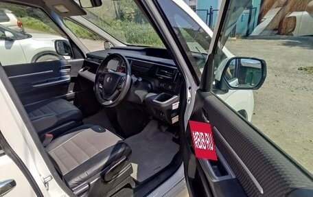 Honda Stepwgn IV, 2015 год, 2 100 000 рублей, 7 фотография