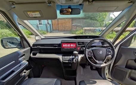 Honda Stepwgn IV, 2015 год, 2 100 000 рублей, 12 фотография