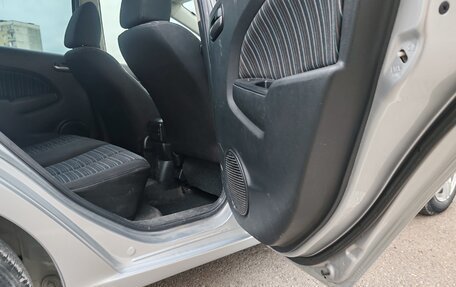 Mazda Demio III (DE), 2010 год, 630 000 рублей, 10 фотография