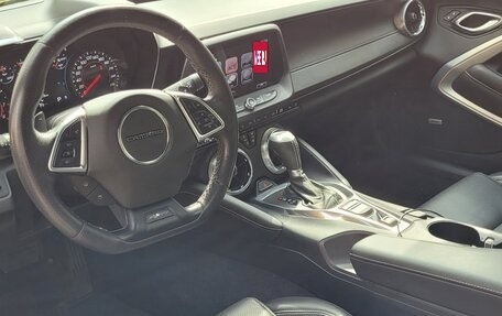 Chevrolet Camaro VI, 2016 год, 3 100 000 рублей, 10 фотография