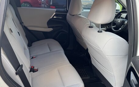 Mitsubishi Outlander, 2023 год, 3 199 000 рублей, 8 фотография