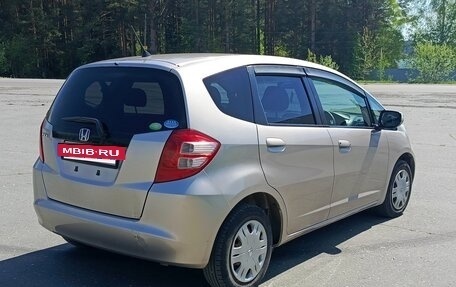 Honda Fit III, 2009 год, 650 000 рублей, 5 фотография